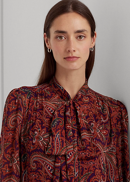 Chemisier Lavallière à Motif Georgette 5 Chemisier Lavallière à Motif Georgette – Image 5